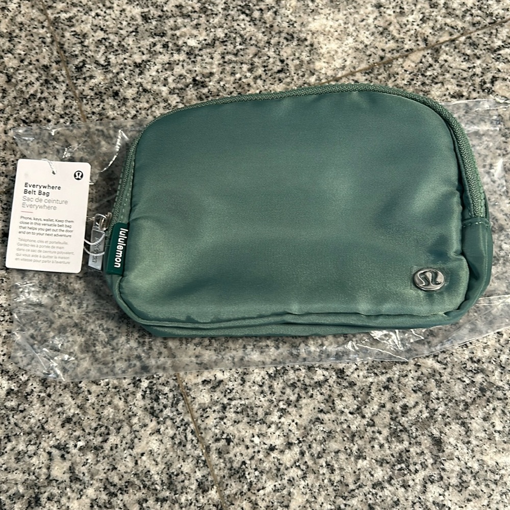 NWT Lululemon Everywhere Belt Bag 1L